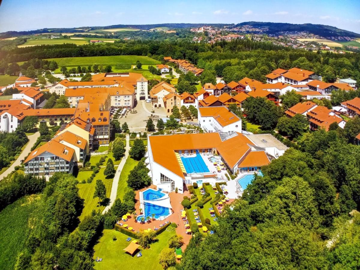 2-Zi. Luxus Appartement Mit Bademantelgang Zur Wohlfuehltherme Bad Griesbach  Exterior photo