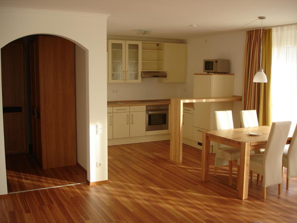 2-Zi. Luxus Appartement Mit Bademantelgang Zur Wohlfuehltherme Bad Griesbach  Exterior photo